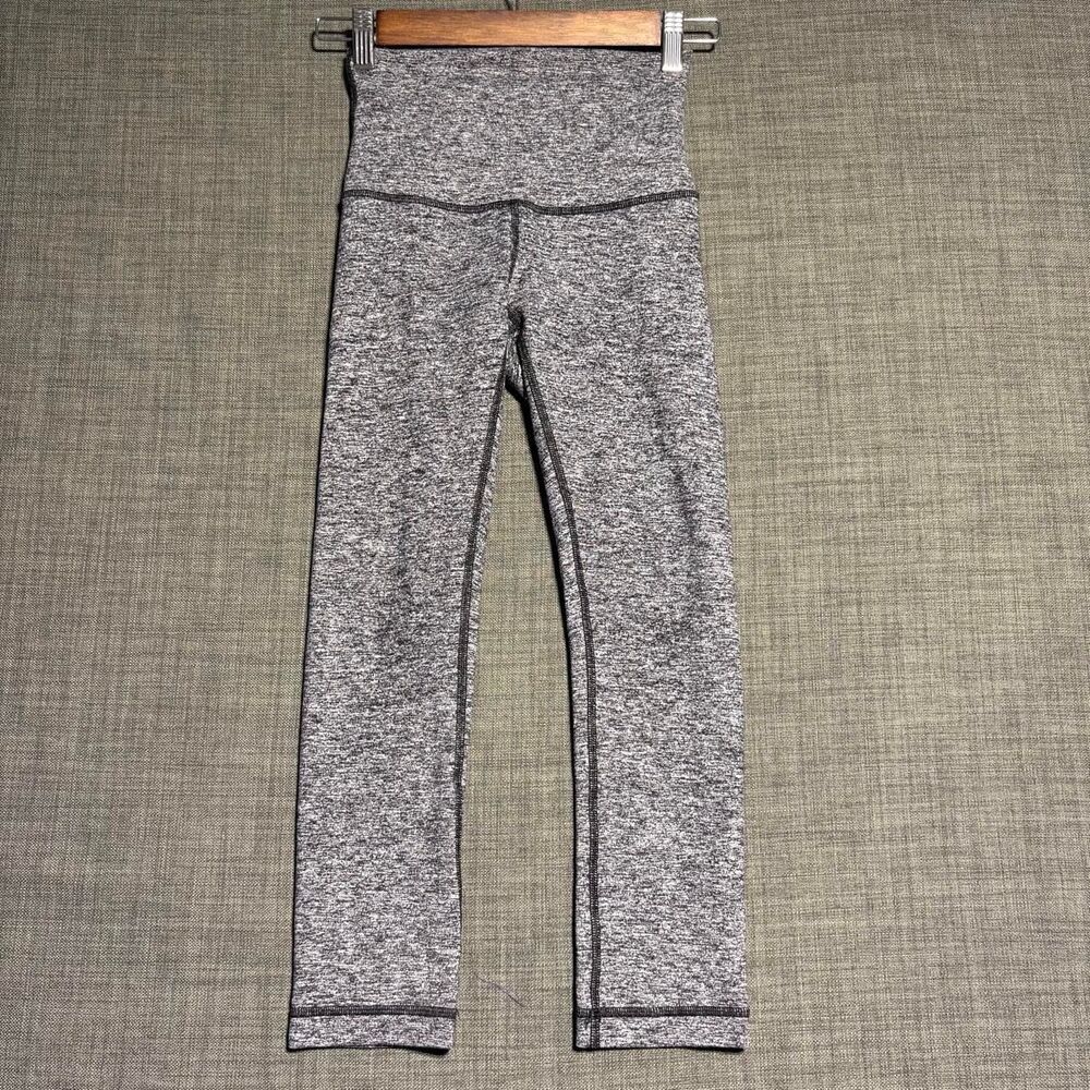 Lululemon Women's Grey Leggings